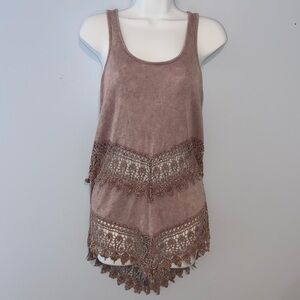 Gimmicks BKE tank top. Lavender. Size Medium